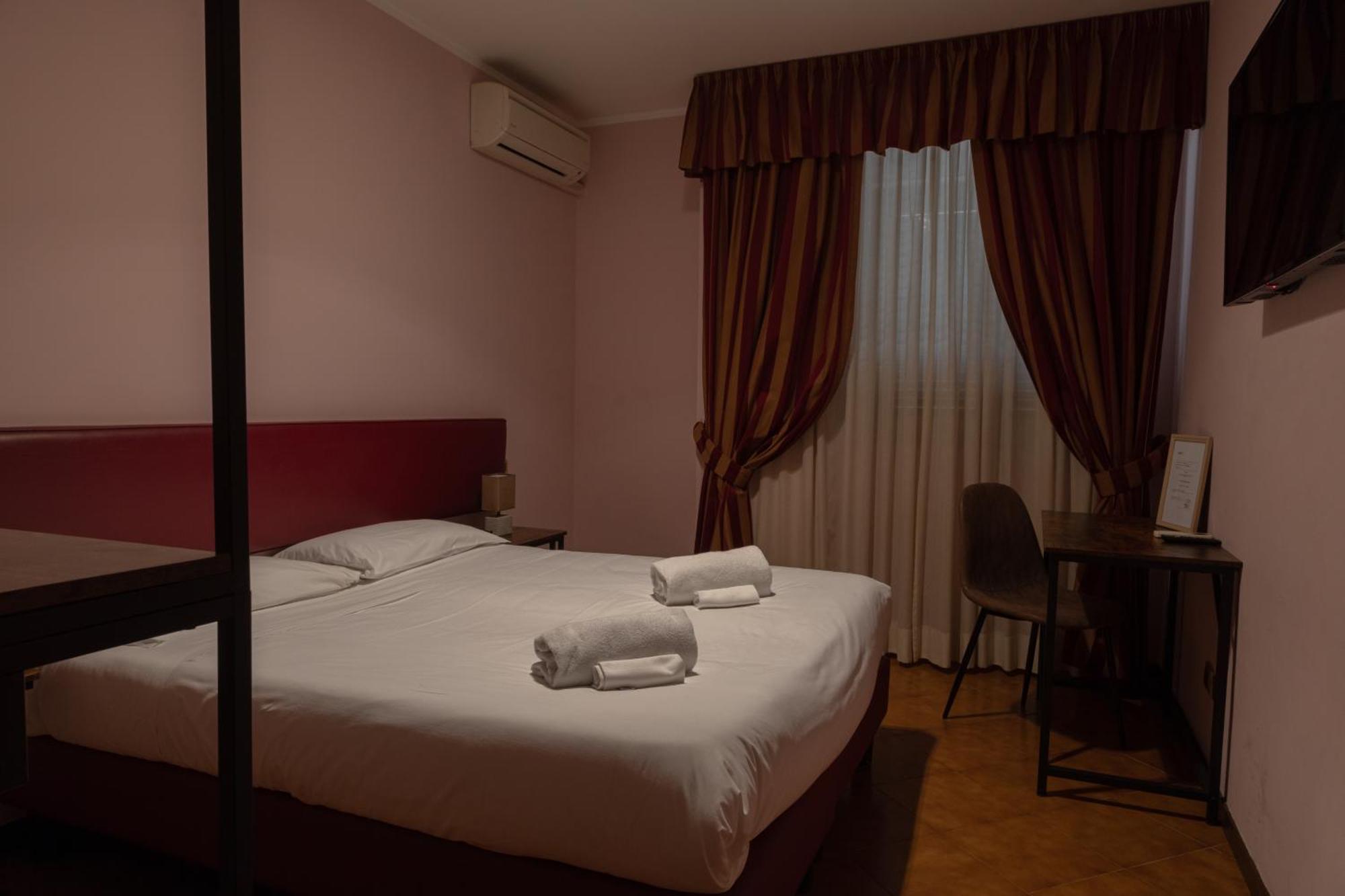 Hotel Santa Maura Roma Exterior foto